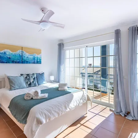 Coolhouses Luz, Lovely 3 Bed Townhouse&sea Views, Casa Baía Da Vida Luz