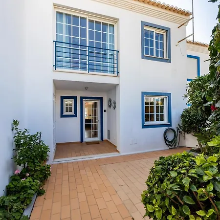 Coolhouses Luz, Lovely 3 Bed Townhouse & Sea Views, Casa Baia Da Vida