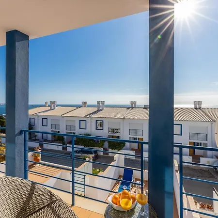 Coolhouses Luz, Lovely 3 Bed Townhouse & Sea Views, Casa Baia Da Vida
