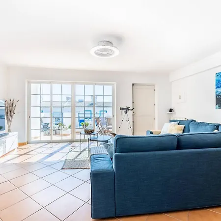 Nyaraló Coolhouses Luz, Lovely 3 Bed Townhouse & Sea Views, Casa Baia Da Vida *