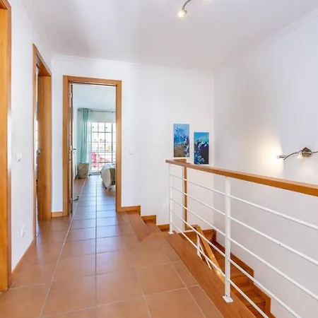 Coolhouses Luz, Lovely 3 Bed Townhouse & Sea Views, Casa Baia Da Vida Nyaraló Luz