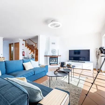 Nyaraló Coolhouses Luz, Lovely 3 Bed Townhouse & Sea Views, Casa Baia Da Vida Luz