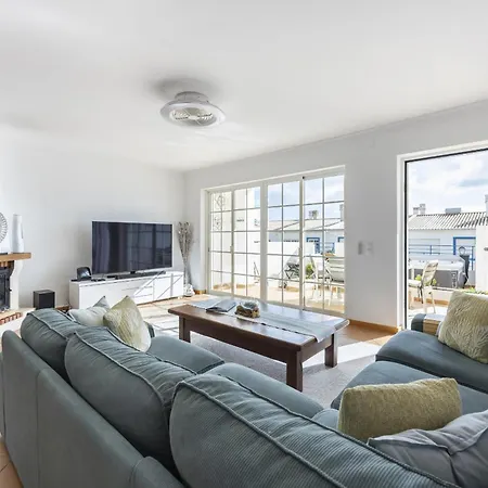 Coolhouses Luz, Lovely 3 Bed Townhouse & Sea Views, Casa Baia Da Vida Nyaraló Luz