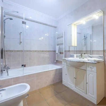 Nyaraló Coolhouses Luz, Lovely 3 Bed Townhouse & Sea Views, Casa Baia Da Vida *