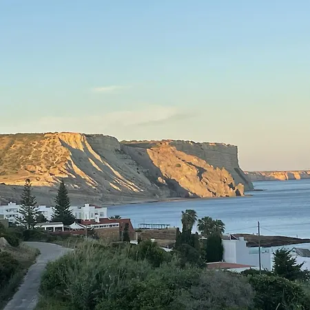 Coolhouses Luz, Lovely 3 Bed Townhouse & Sea Views, Casa Baia Da Vida *