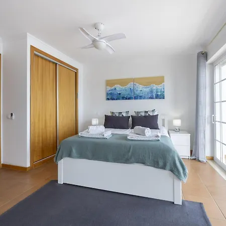 Coolhouses Luz, Lovely 3 Bed Townhouse & Sea Views, Casa Baia Da Vida Luz