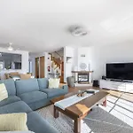 Coolhouses Luz, Lovely 3 Bed Townhouse & Sea Views, Casa Baia Da Vida Luz