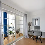 度假居 Coolhouses Luz, Lovely 3 Bed Townhouse & Sea Views, Casa Baia Da Vida
