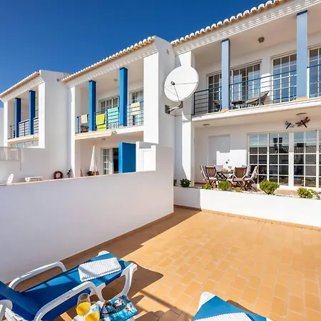 Coolhouses Luz, Lovely 3 Bed Townhouse&sea Views, Casa Baía Da Vida Сasa de vacaciones