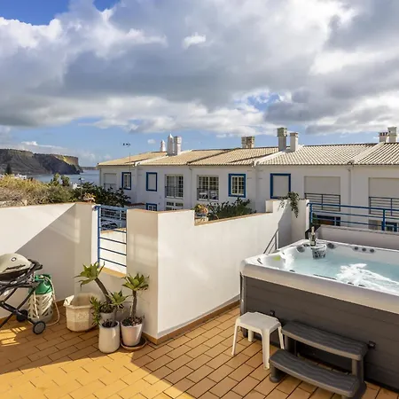 Coolhouses Luz, Lovely 3 Bed Townhouse&sea Views, Casa Baía Da Vida Сasa de vacaciones Luz