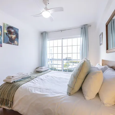 Coolhouses Luz, Lovely 3 Bed Townhouse&sea Views, Casa Baía Da Vida *